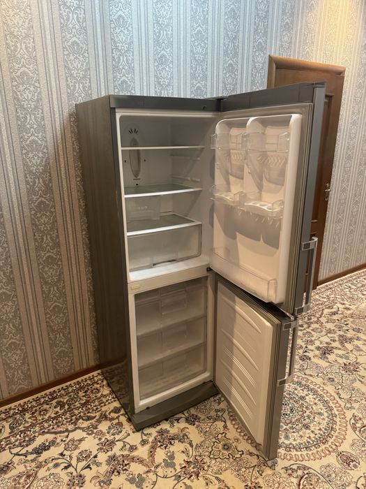 Продам холодильник