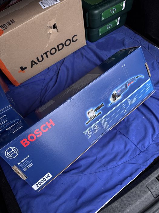 BOSCH GWS 22-230 J Polizor unghiular 2000 w, diametru disc 230 + Disc diamantat universal 230 mm