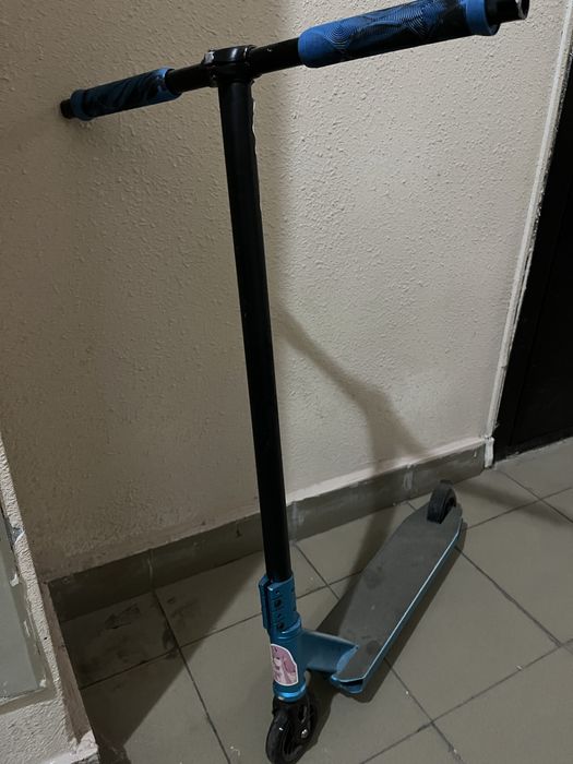 Продам трюковлй самокат