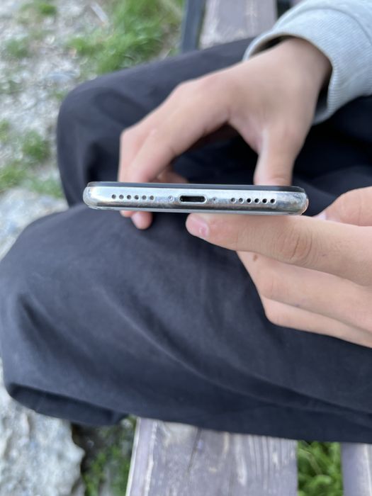 Iphone x продам