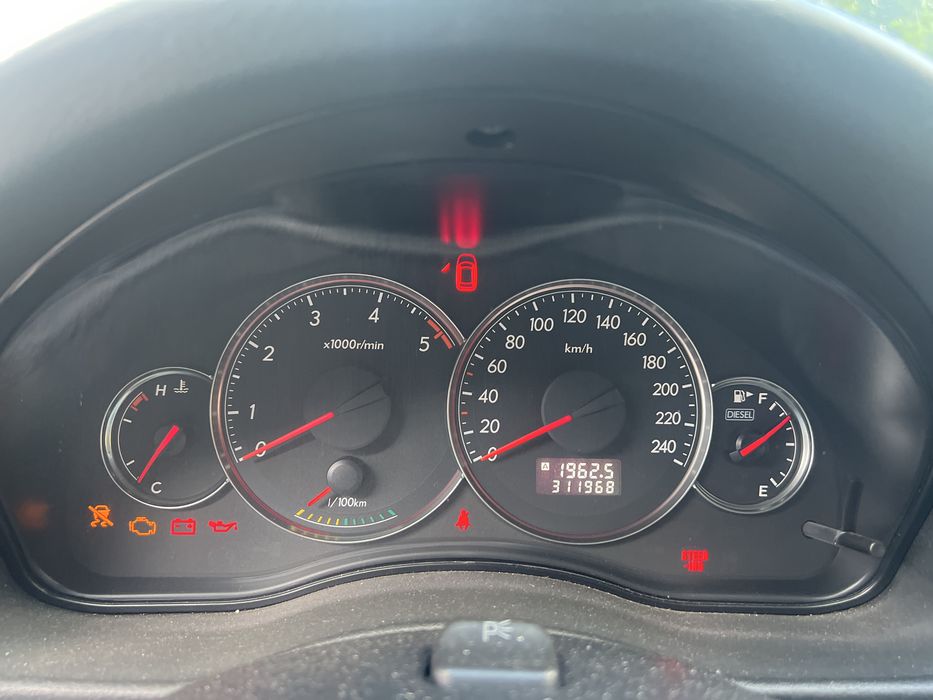 Subaru legacy 2.0d на части