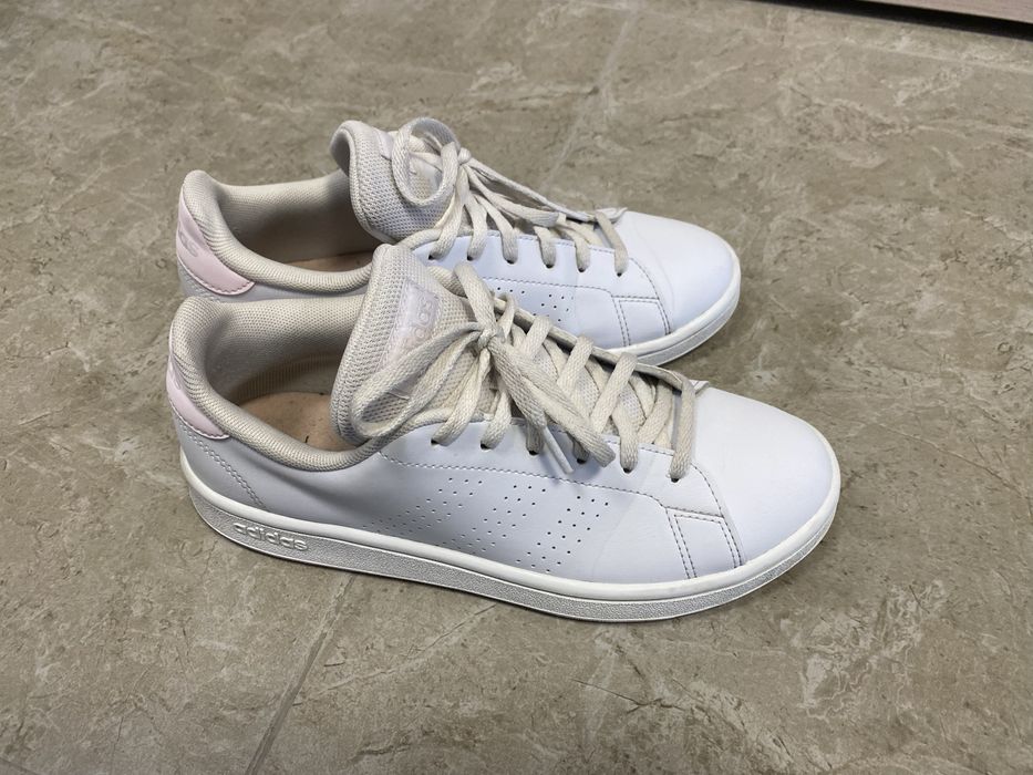 Кроссовки адидас