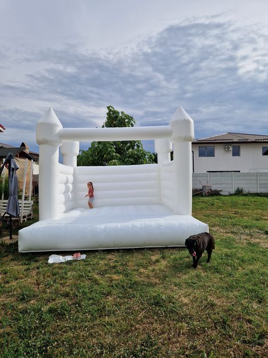 Castel Gonflabil De Inchiriat