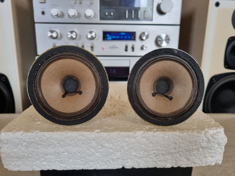 Set Difuzoare Medii Grundig. 4 ohms, 10 watts,8,9 cm. Impecabile.