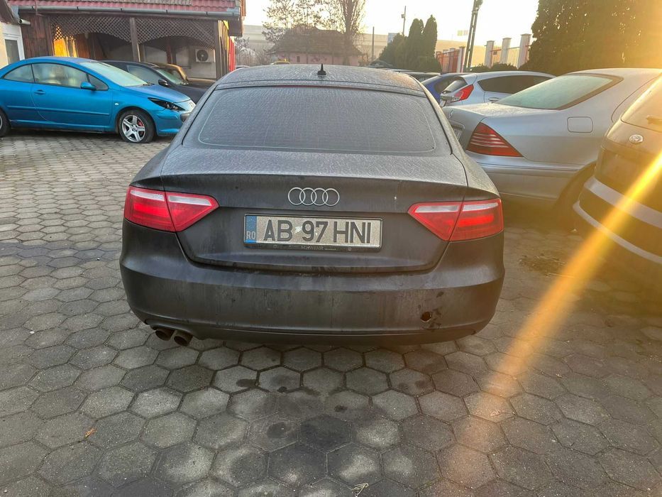 bara spate audi a5 2011