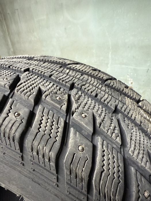 255/55/18 Резина