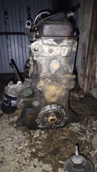 Двигатель на ауди 80 б3