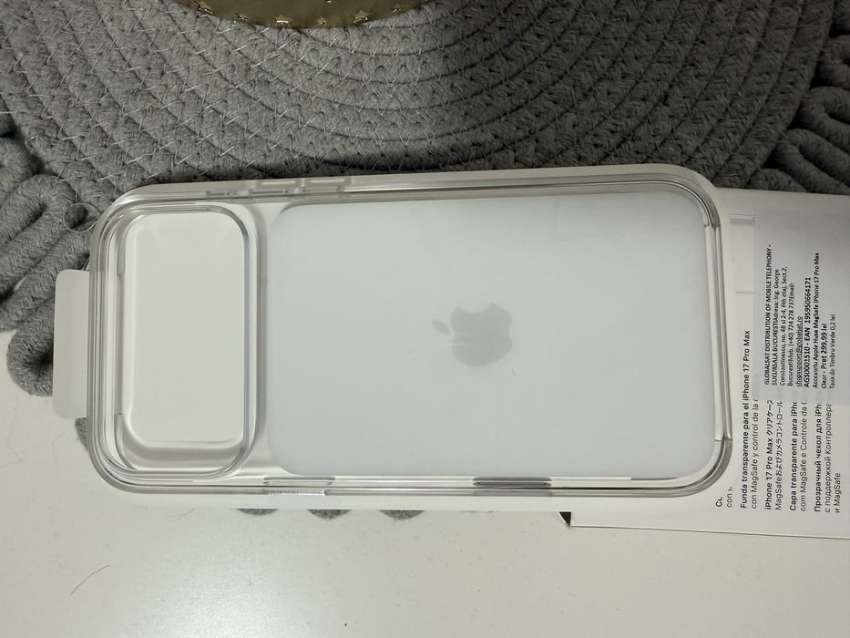 Husa ORGINALĂ Iphone 17 Pro Max Nouă