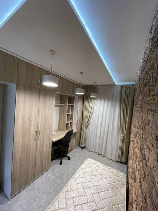 Продается 3 комнатная квартира ремонт Ц-4, Алайский рынок