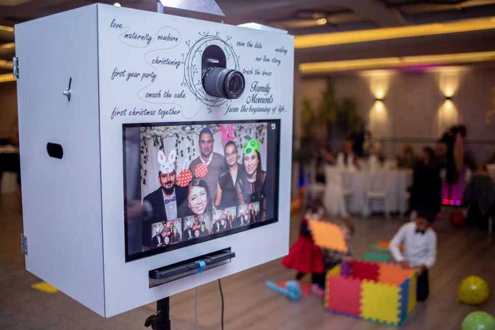 Cabina FOTO/FOTOGRAF/VIDEOGRAF pentru evenimente/petreceri