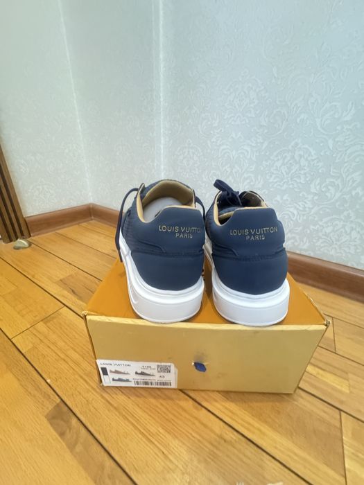 Крассовки Louis Vuitton