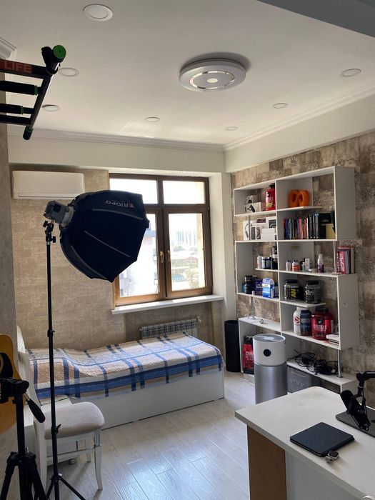 Продается 3-х ком.кв на улице Шота-Руставели с евроремонтом !!