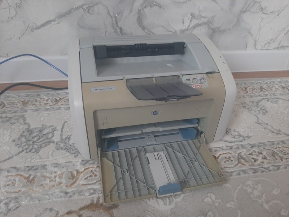 Принтер НР LJ 1020