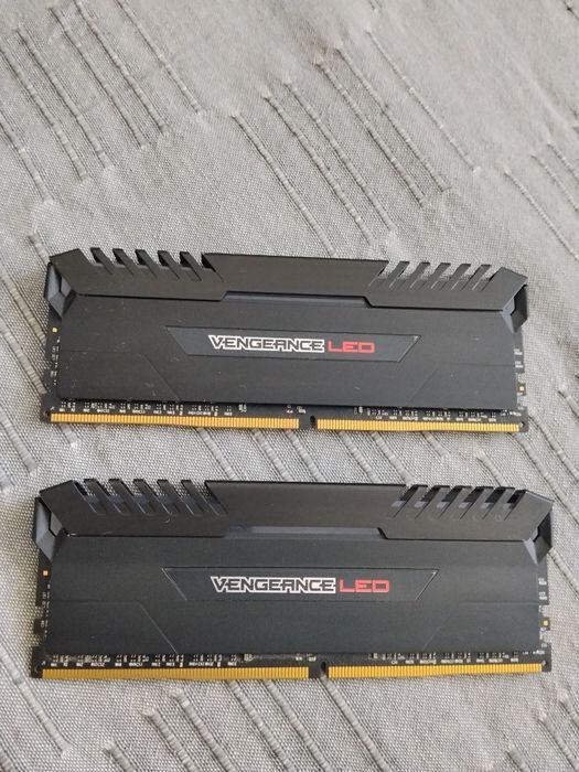 Kit  Ddr4 Corsair Vengeance 16 gb 2666 mhz