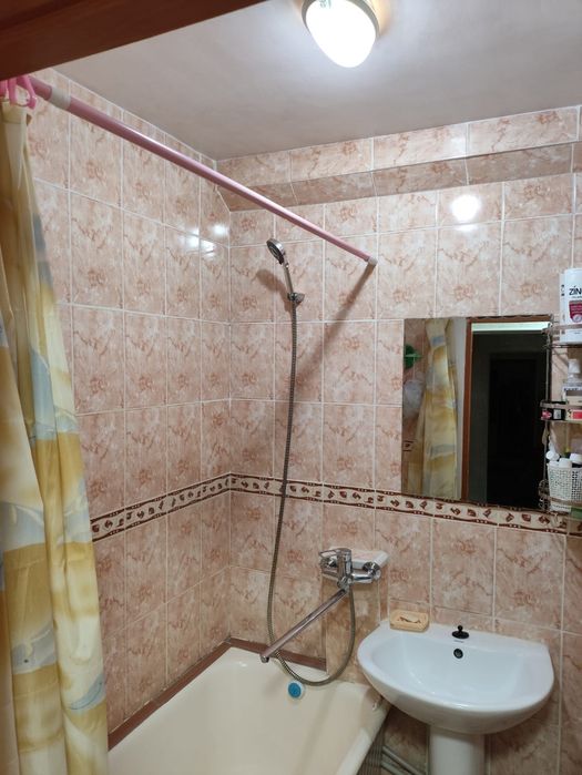 Продается 4 комнатная квартира