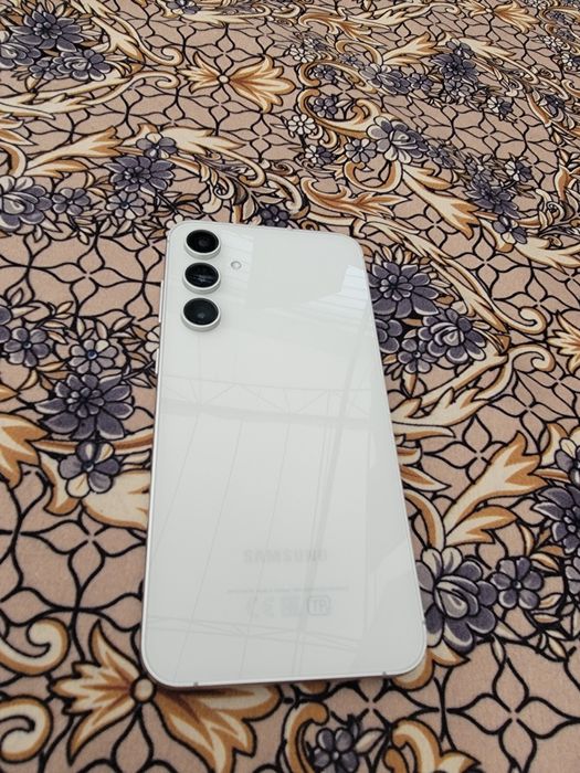 Samsung s23 Fe 8|128Gb