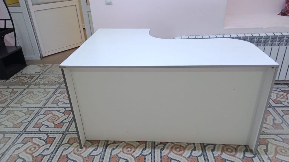 Продам стол в хорошем состоянии