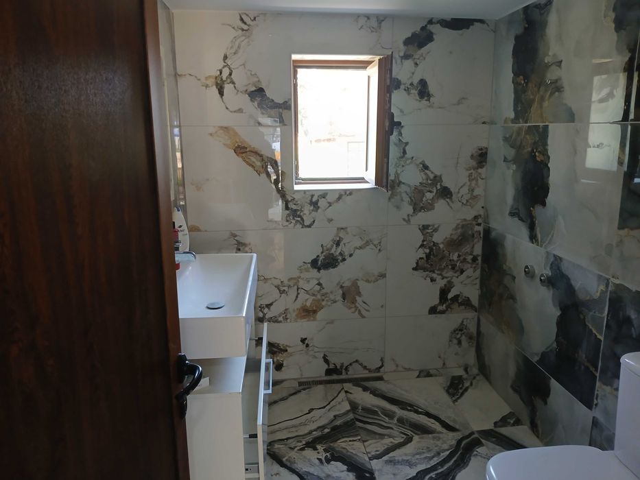 Продавам къща в село Гиген тел.за връзка 0899934142,0896418272