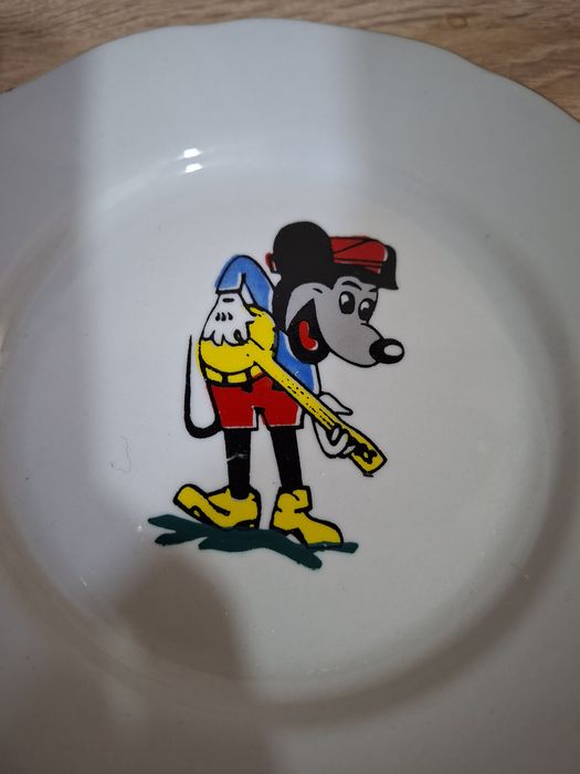 Красива детска чиниика!