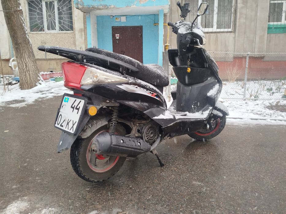 продаю мопед м8 лия 150 куб