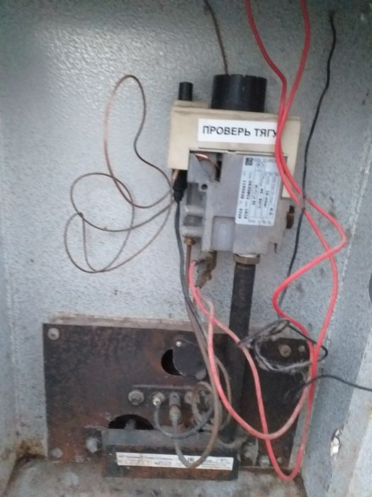 Продаю газ печь Котёл отопления