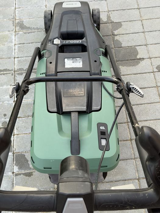 Masina tuns iarba BOSCH  Universal Rotak 540