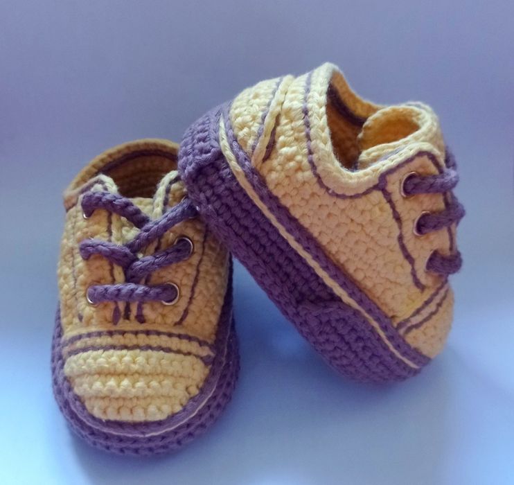 Плетени бебешки маратонки