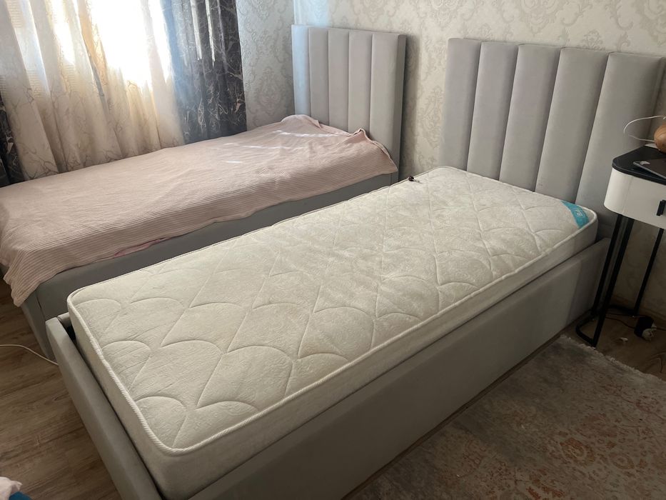 Продам кровати за 40000тг без матраса