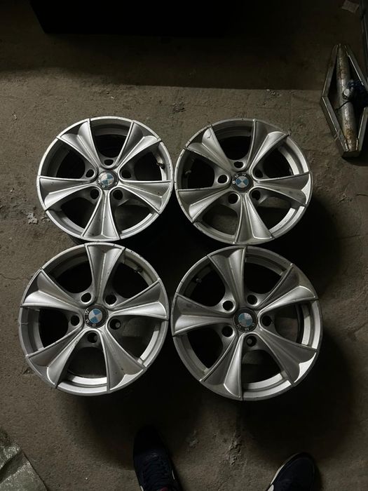Продам диски бмв R15