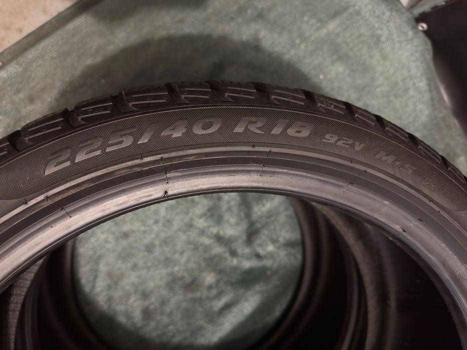 225/40 R18 92V XL - Pirelli Sottozero 3 M+S Oferta