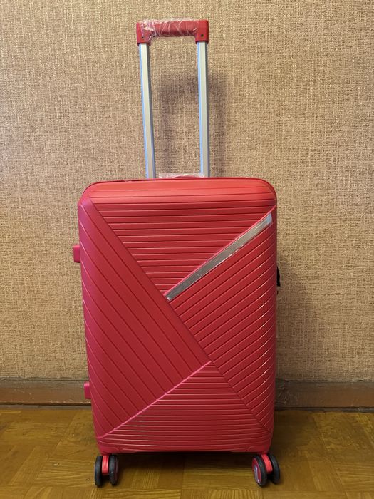 Чемоданы новые 2 шт.