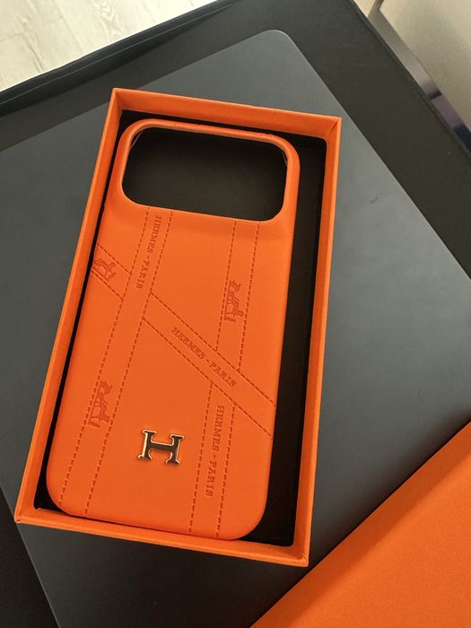 Hermès калъф за  17pro max