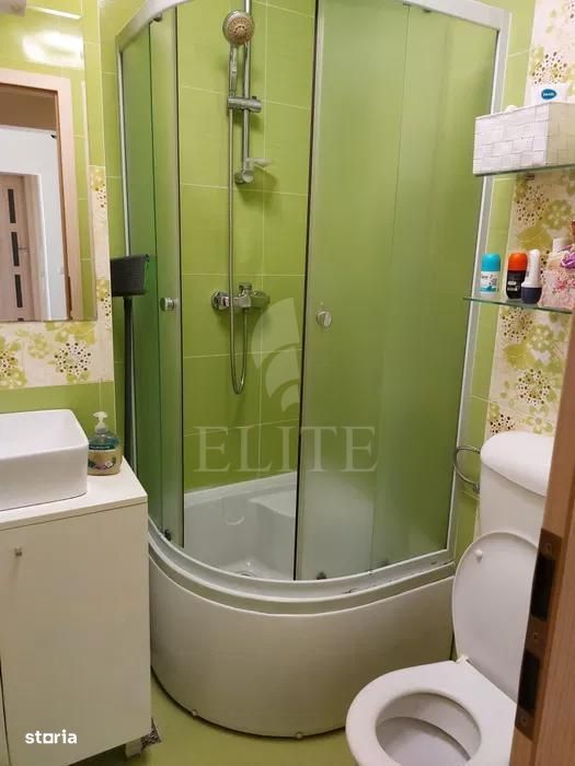 Apartament 4 camere în zona PLOPILOR