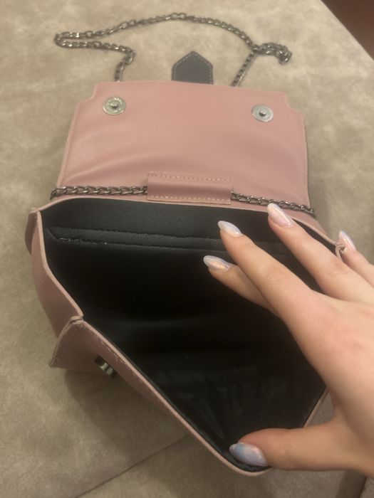 Elegant dusty pink crossbody bag / chain strap / like new