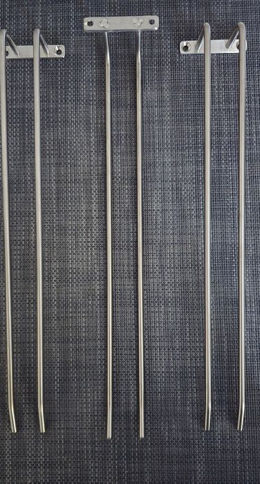 Vând set suporturi pahare vin