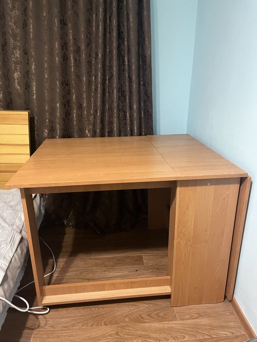 Стол книжка …………