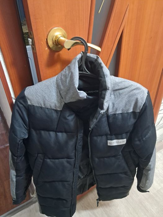 Продам пуховик на подростка