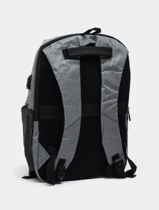 Ryukzak sumka, maktab ish o’qish uchun.