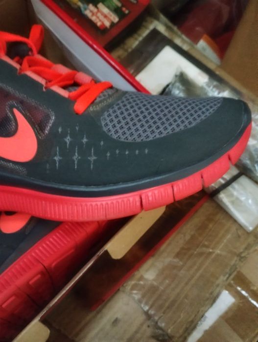 Нови дамски маратонки"Nike"