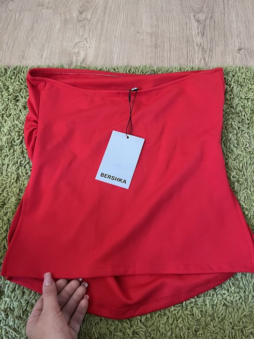 Top dama cu umerii goi