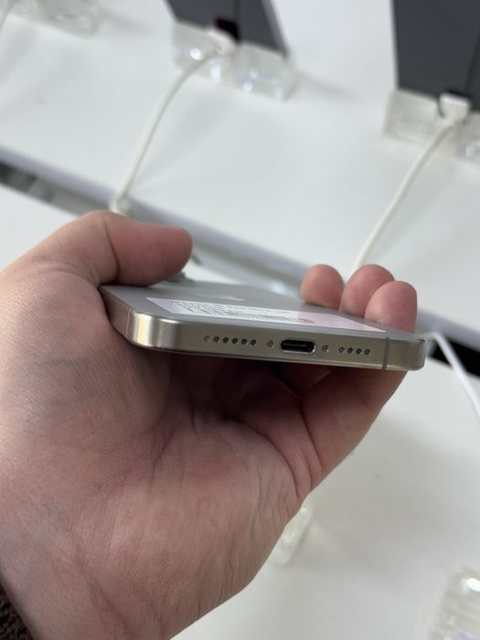 Айфон 15про макс 256гб 84%