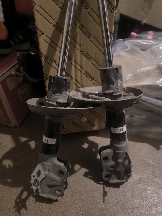 Амортизаторы на камри 70 оригинал