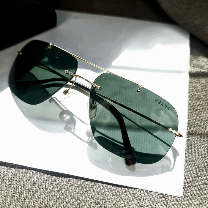 Солнцезащитные очки PR