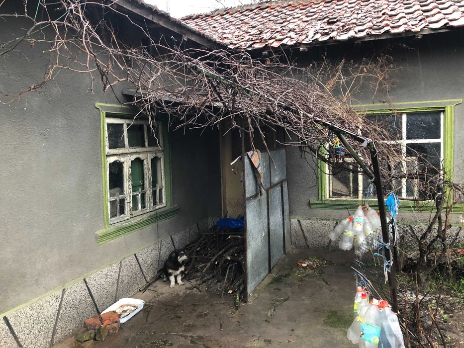 Продавам две къщи в Гарван (Силистренско) - село с уникална природа