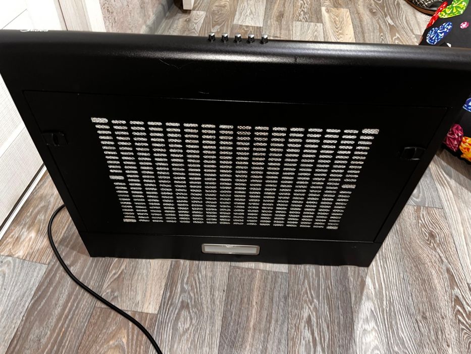 Электро вытяжка, кухонная.