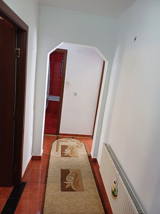 Chirie apartament cu 2 camere