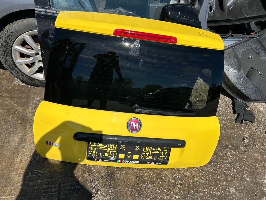 2 броя Багажна врата Fiat Panda 3