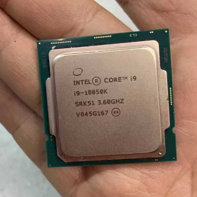 ASUS TUF GAMING Z590+ i9 10850k+32 GB RAM Crucial Ballistix 4000 MHZ