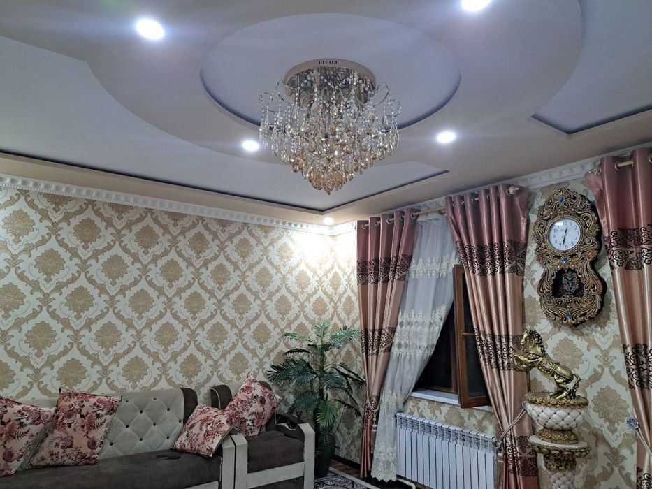 Квартира сотилади 100кв 3 хона.евро ремонт .жихозлари билан.