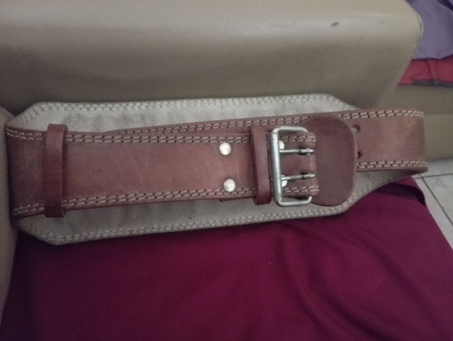 Пояс атлетический